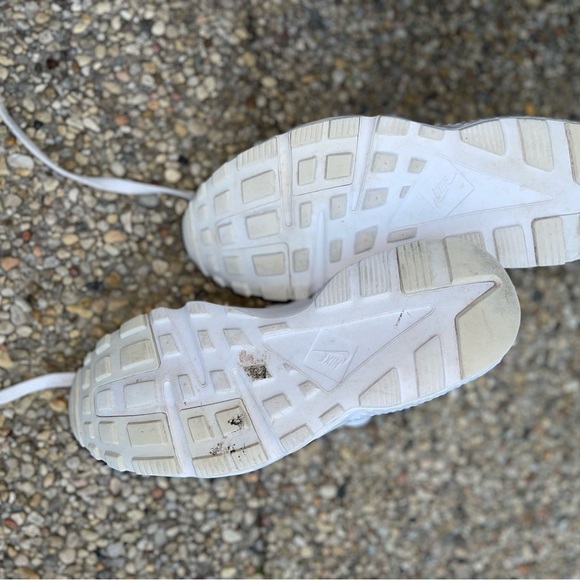 NIKE HUARACHES - Picture 3 of 4